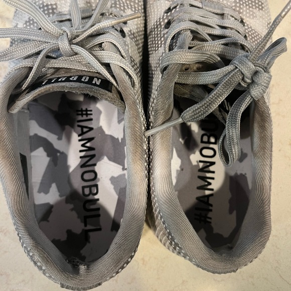 NoBull trainers size 8 with additional laces - Picture 3 of 5